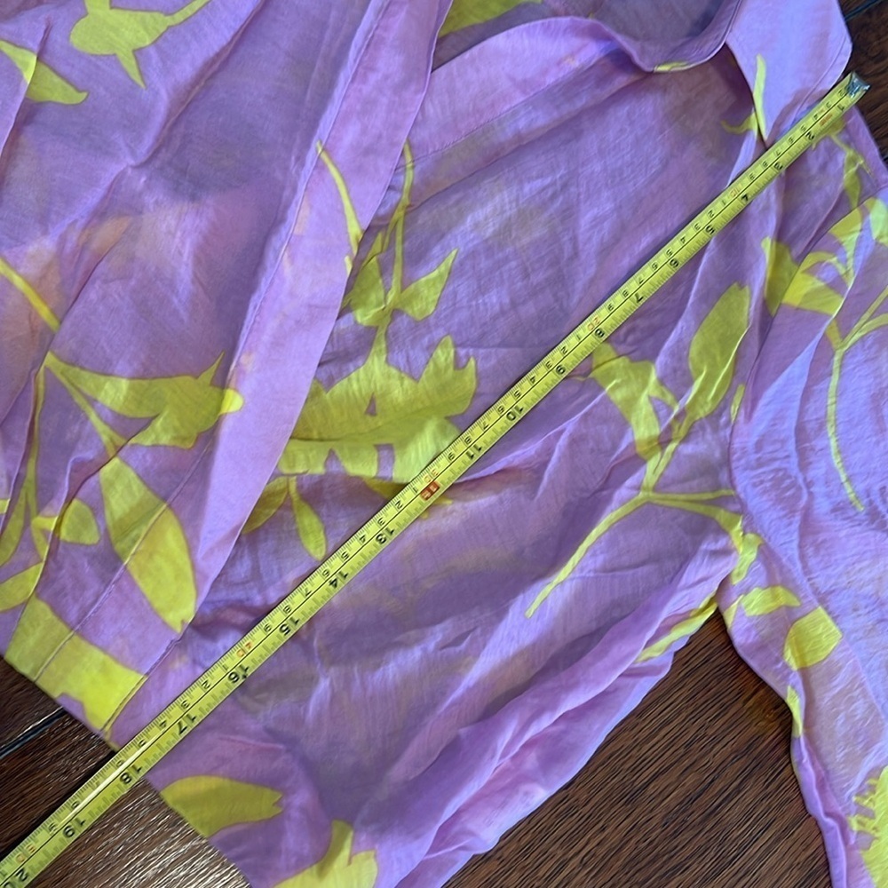 Cabi Drift Top Small purple Lilac Yellow tropical floral Cropped Semi Sheer Wrap - Picture 6 of 8